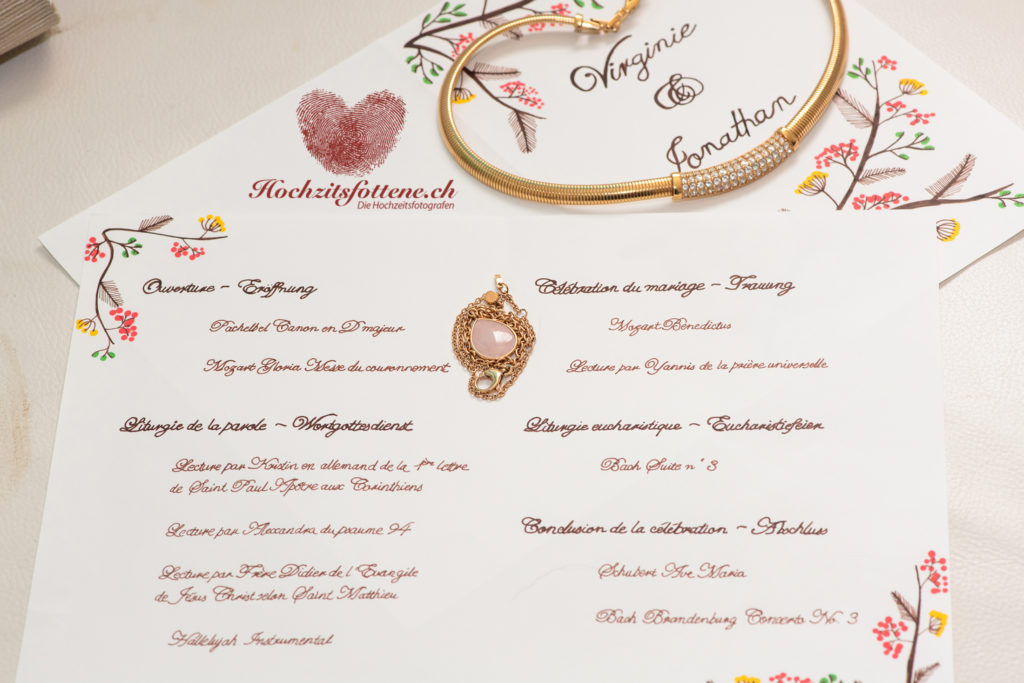 Auch die Webseite sollte das Gesamtdesign der Hochzeit widerspiegeln.